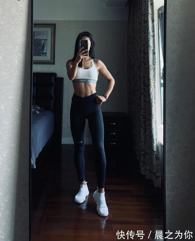 减脂餐|175cm的腹肌女神,自制减脂餐令人垂涎,这么自律的女孩谁不喜欢