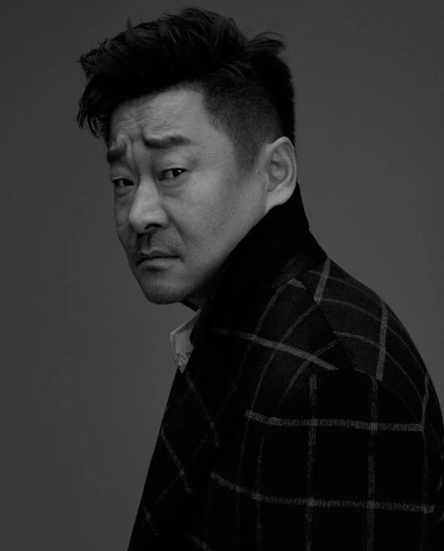 王景春：当过电焊工，做过售货员，演戏22年4座影帝，一生坎坷又传奇