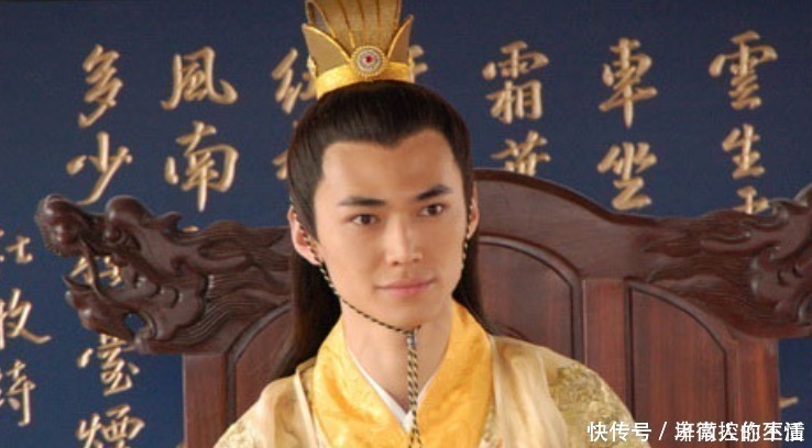 上联@朱元璋出上联“日在东,月在西,天生成明字”,谢缙下联让他满意!