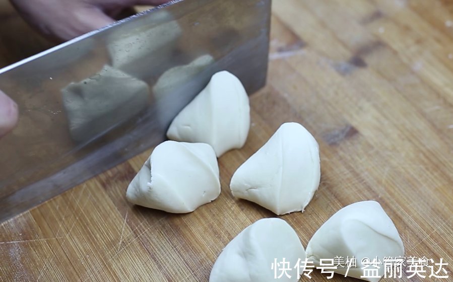 省时|韭菜馅饼学会这样做，不用发面省时省力又好吃，皮薄馅大凉了不硬