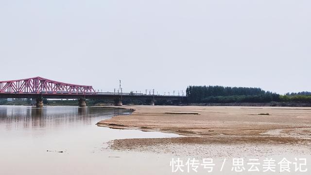 黄河|黄河水位大降,钓鱼人探钓黄河滩,“野货”真不少