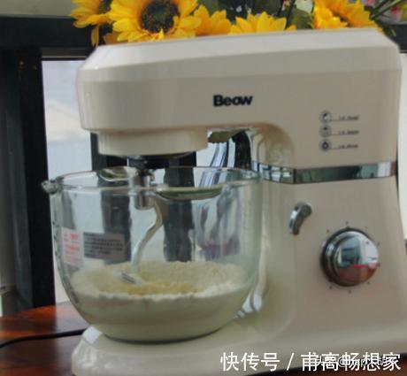 面包|早餐必吃的面包，做多一点直接放冰箱冷冻，不用再早起煮早餐