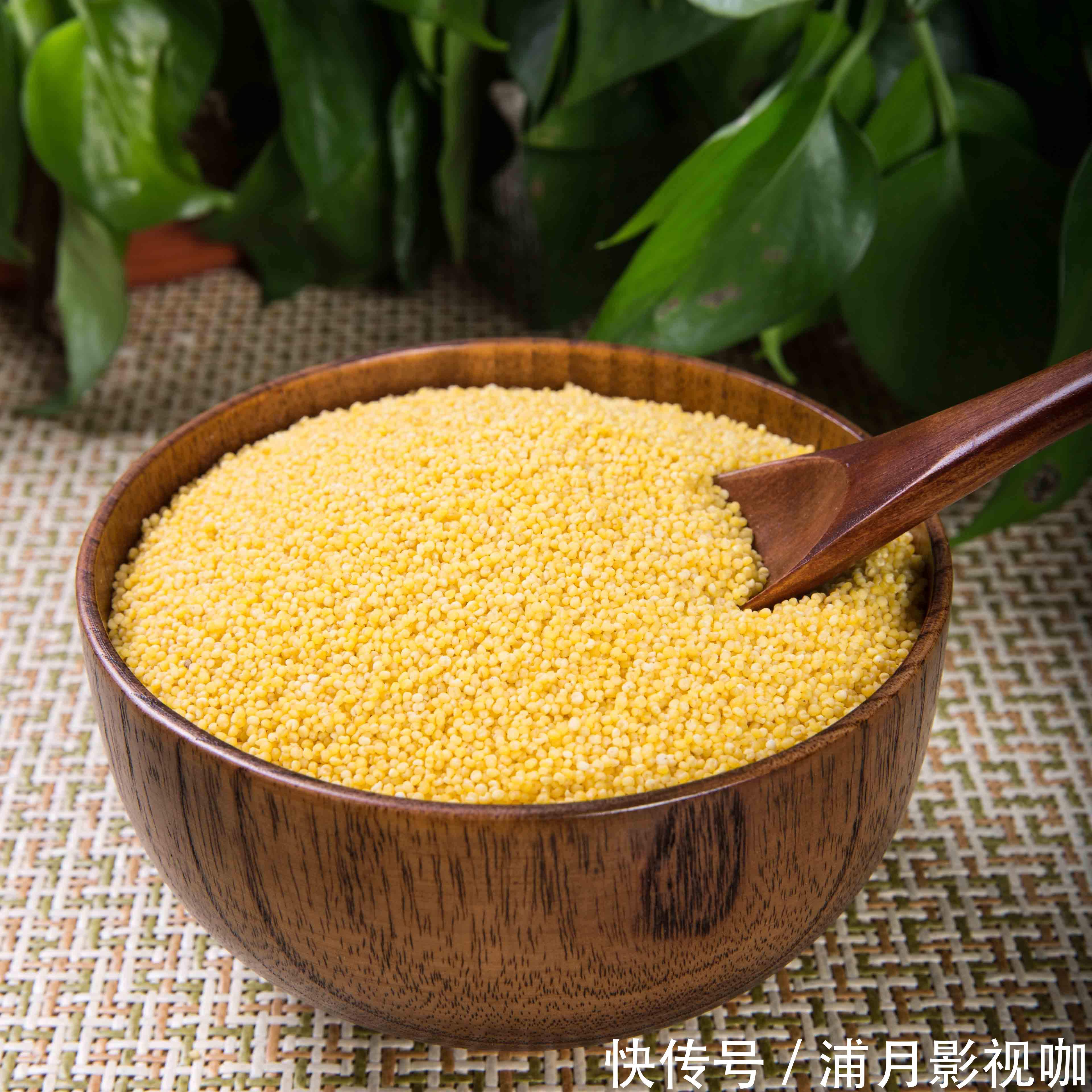 好时机|女人月经刚走,是排毒好时机,常吃5物,让子宫越来越“干净”