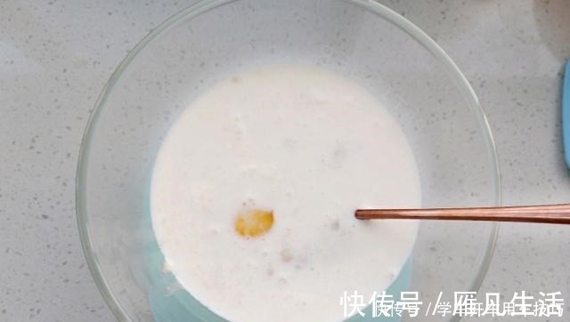 酸奶|教你燕麦新吃法，别再只知道泡着吃了，比蛋糕还香甜