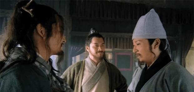 曾头市!水浒传打曾头市,晁盖因何没让吴用一同去原因在晁盖这边