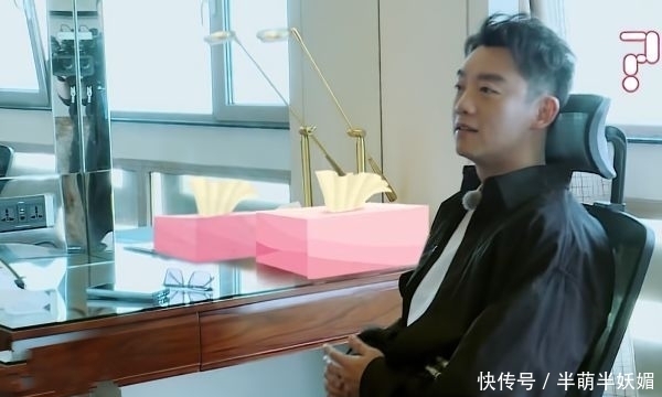 卧室 郑恺苗苗酒店卧室曝光,谁注意门牌号的数字?网友:节目组有心了