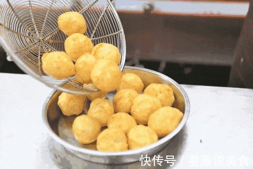 不管炸啥丸子,只要学会这一招,炸出来又香又脆,酒店大厨都在用