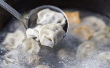 搅拌均匀|白菜馅饺子,给白菜焯水大错特错!学会这种做法,饺子鲜嫩十足!