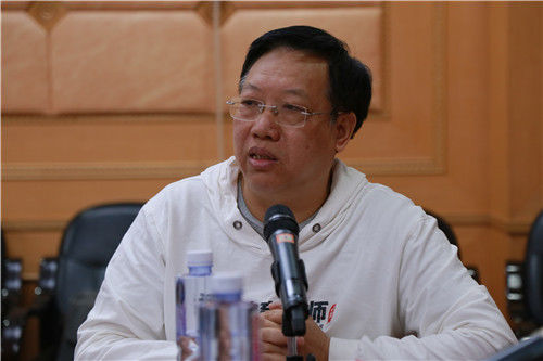 电影@《我的体育老师》观摩会举行：这才是青春片正确的打开方式