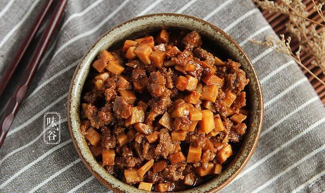  做出来的牛|在家自制牛肉酱，无需腌制，有它吃饭就是香，家人顿顿饭扫光