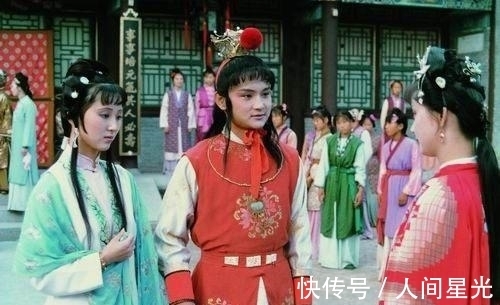 薛姨妈!贾府主人并不欢迎薛家到访,薛家的到来,却给贾府带来了灭顶之灾