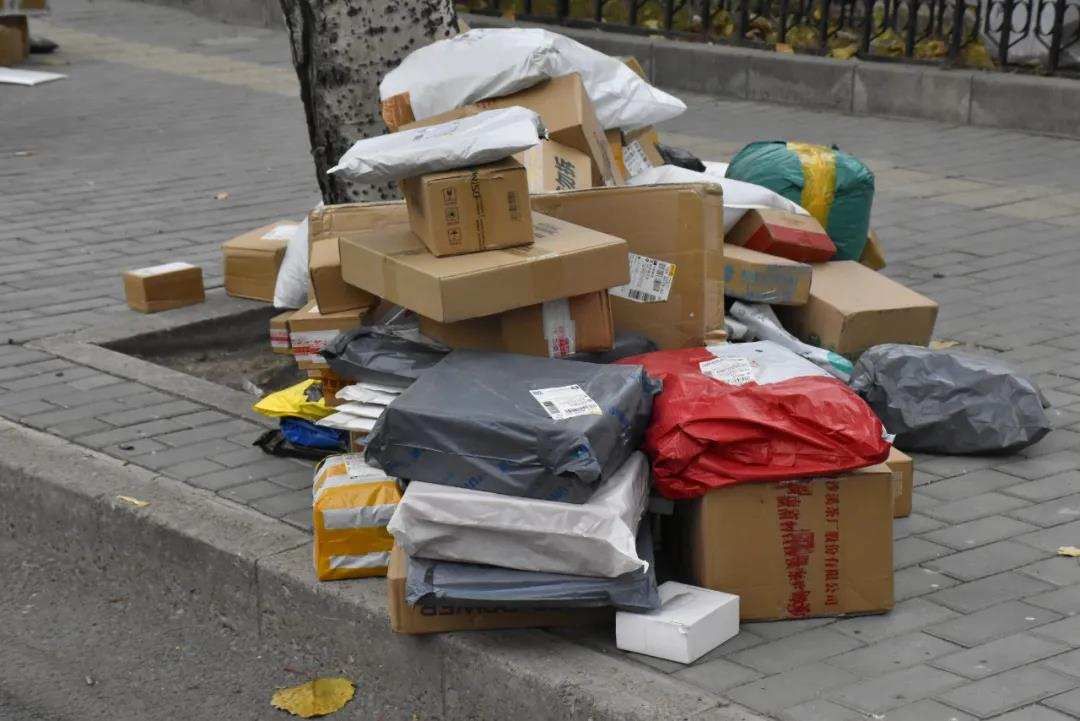 淘宝|9块9包邮漂流史,他们是电商世界里的吉普赛人