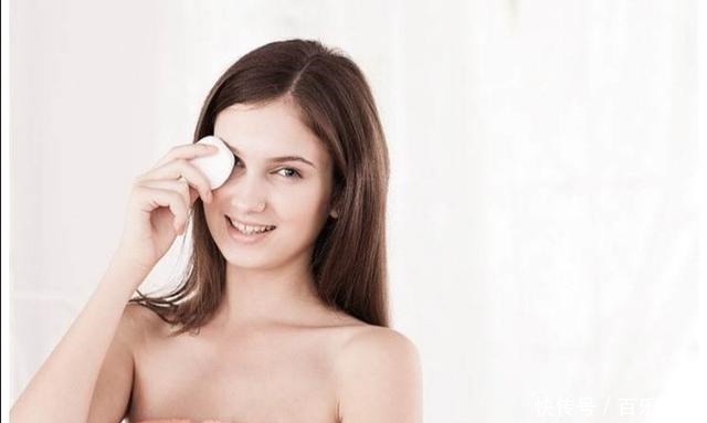 为什么要先涂乳液，再擦爽肤水美容师说出实情，还好我没跟风！