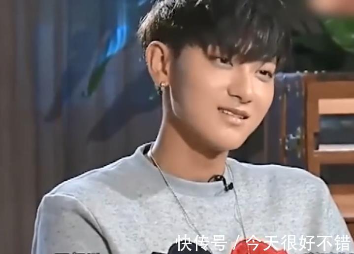 主持人|黄子韬评鹿晗：成熟很多，但评吴亦凡却沉默良久，只用三个字总结