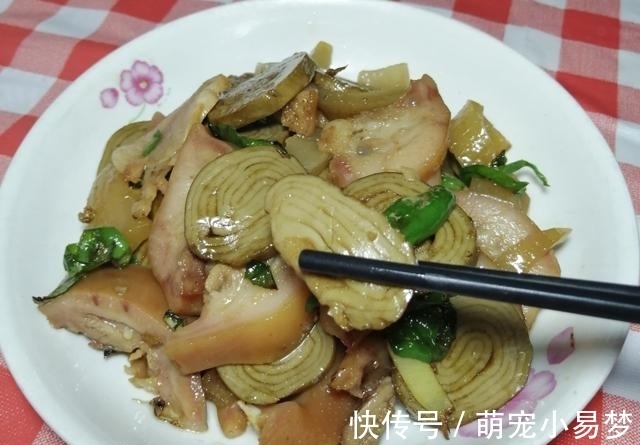 熟猪头肉和什么菜一起炒最好吃?大厨教你一招,香辣不腻超下饭