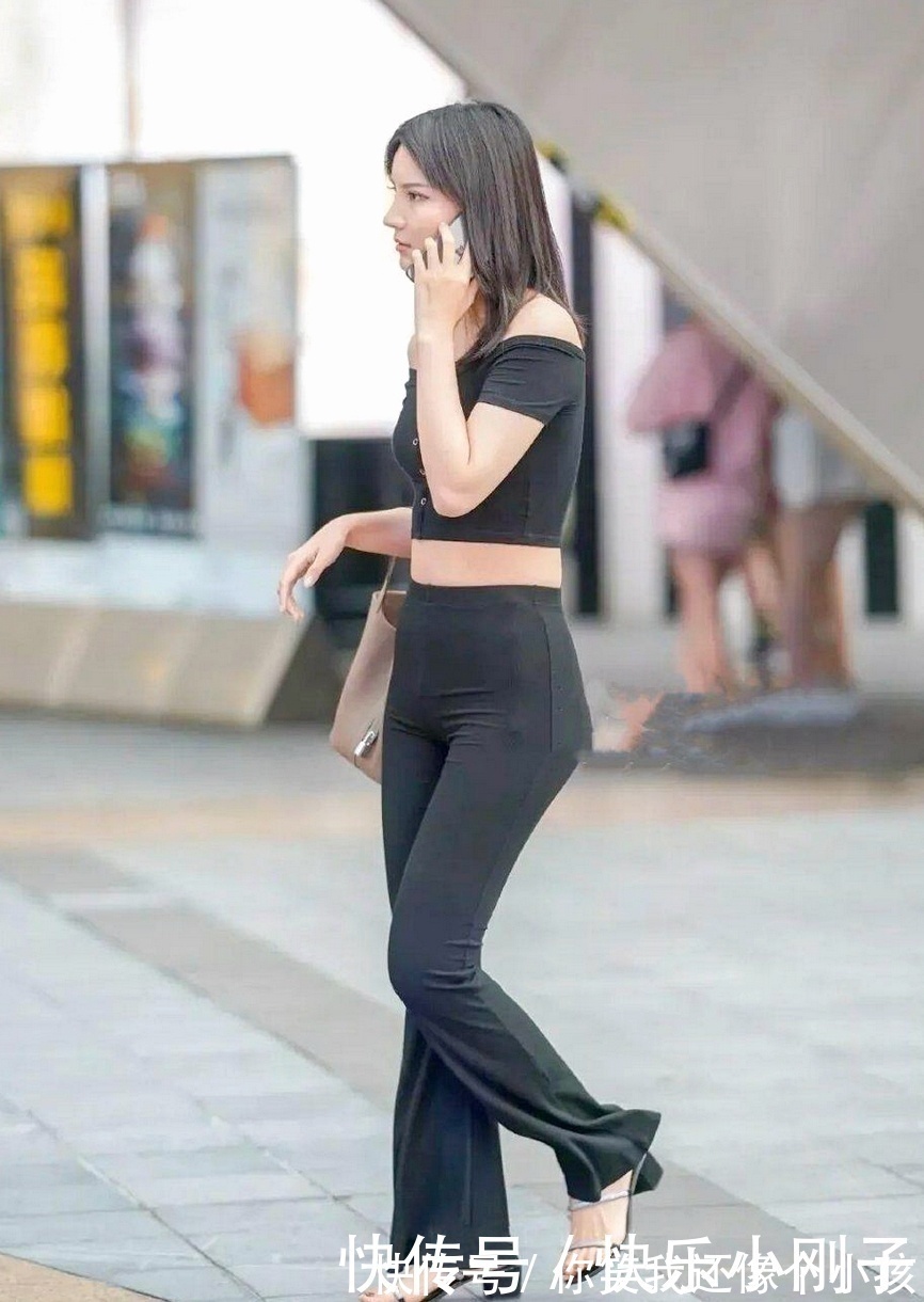 披肩秀发 自信可爱的北方姑娘,搭配乌黑的披肩秀发,知性且魅力迷人