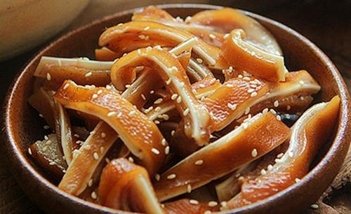 春节的餐桌上,我家常备的几道下酒菜,鲜香开胃,简单又好吃!