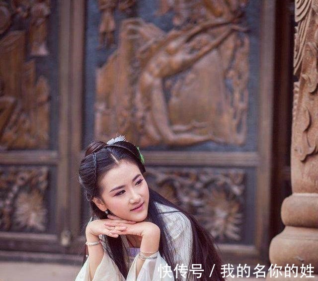 上联$美貌女子出上联招亲,却无人能对出下联,无奈之下,只好遁入空门!