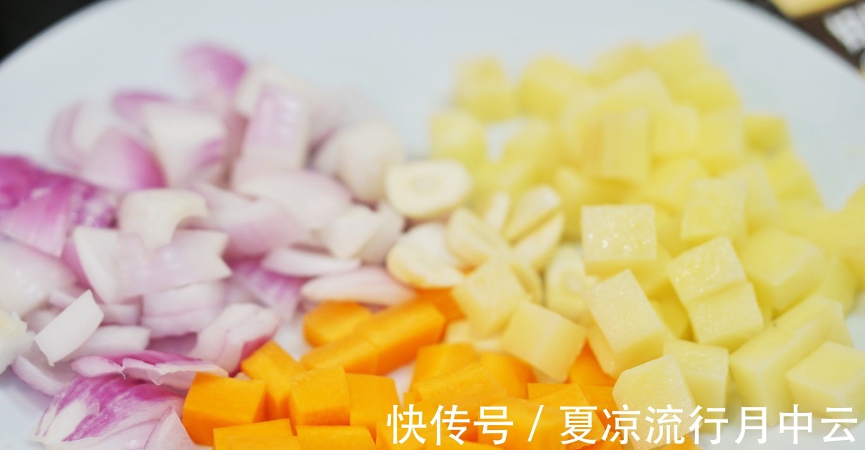 牛腩|香浓好吃的咖喱,搭配上软烂的牛腩肉,真美味!