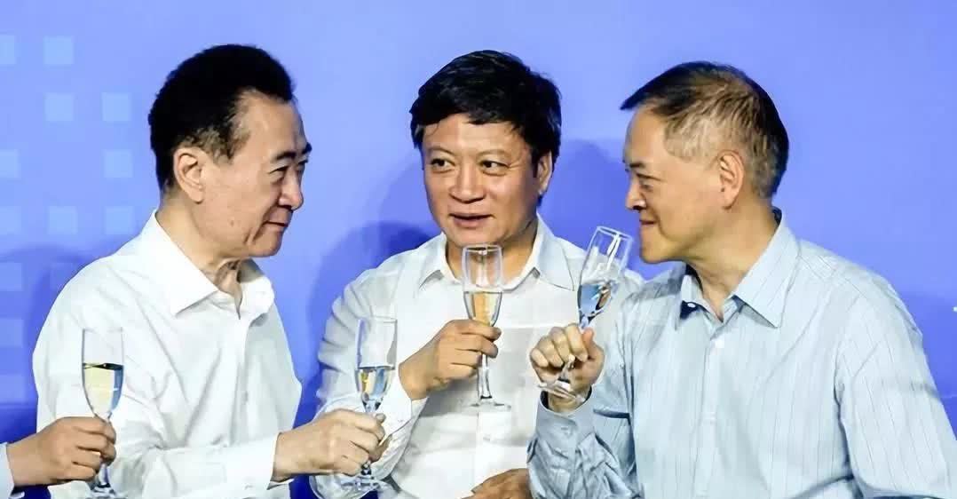 土地储备|投资贾跃亭被坑150亿，后拿700多亿帮王健林，如今还手握千亿现金