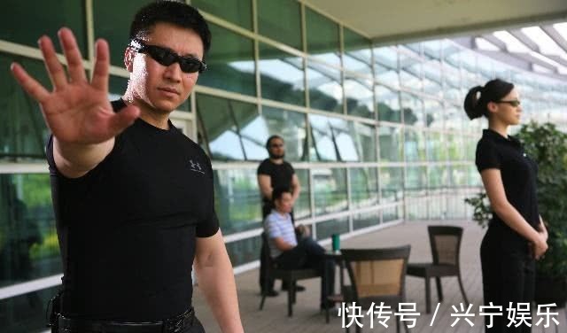 李旭|中国一名顶级保镖，可用筷子击穿3公分厚钢板，最高薪酬1小时28万