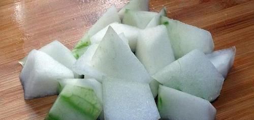 4個習(xí)慣,可能會傷害甲狀腺,哪怕占一個,也要趁早改掉