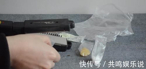 塑料|你家有一次性塑料手套吗？这个用途真厉害，解决了很多人的烦恼