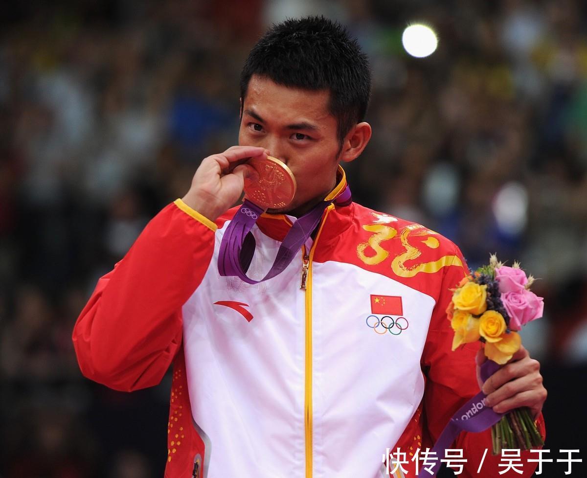 贝利|各项球类运动第一人!篮球之神乔丹 足球之神贝利 羽毛球之神林丹