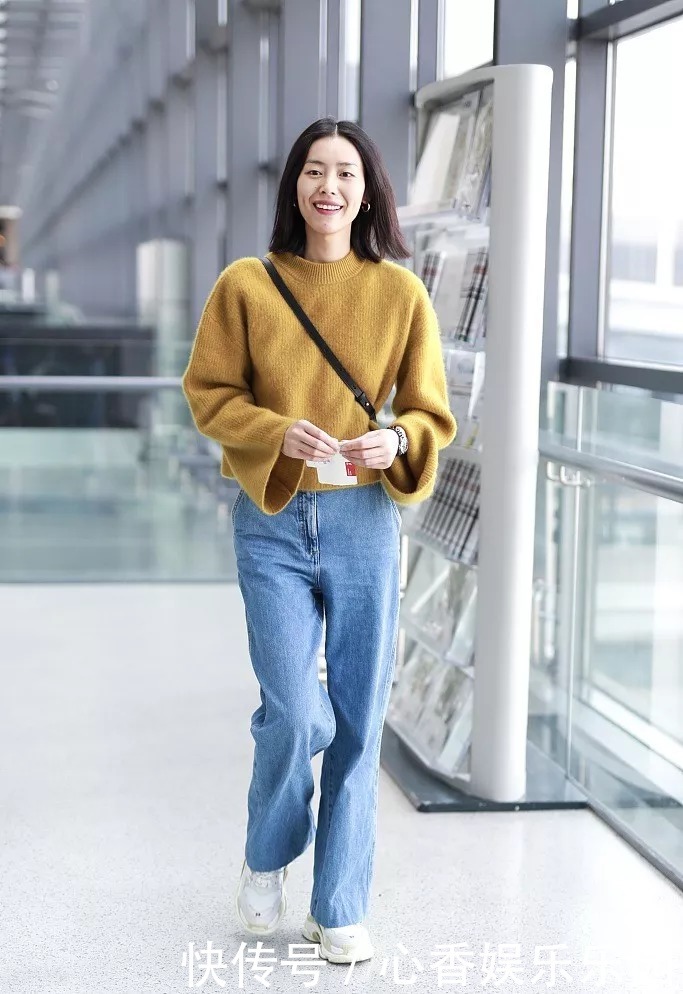 夏末初秋怎么穿快来get刘雯的中性风穿搭,真的高级又时髦