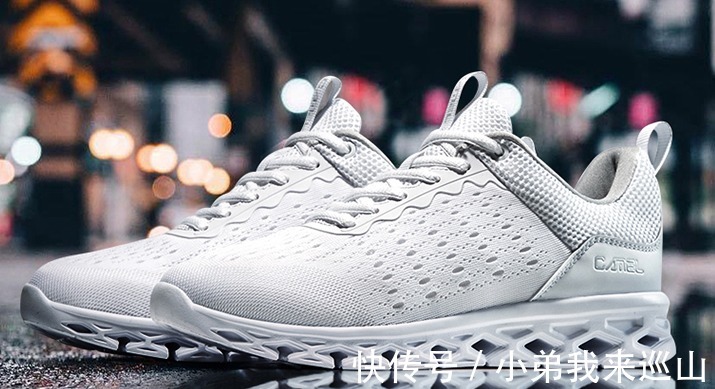 马拉松 外国游客在中国疯抢“国产跑鞋”,遭国人吐槽,外国人带回国长脸!