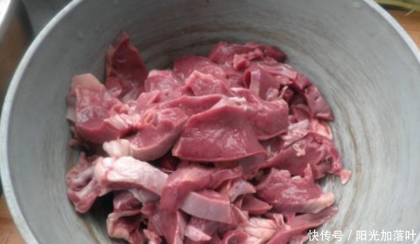 失眠多梦|失眠睡不好？试试这道汤，营养美味，安神养心，一觉睡到大天亮！