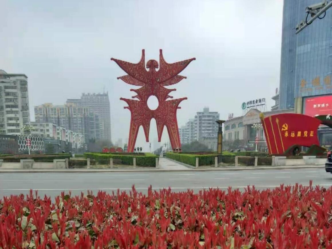 《古城焕春》 作者:田宜坤