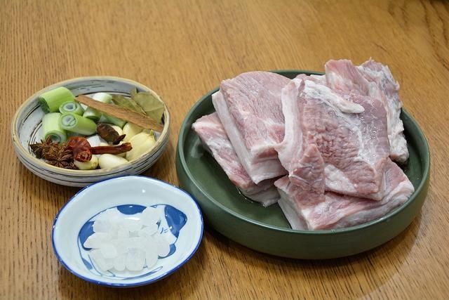 荷叶饼肉夹馍，卤肉软糯浓香有窍门，荷叶饼一次发酵省时间