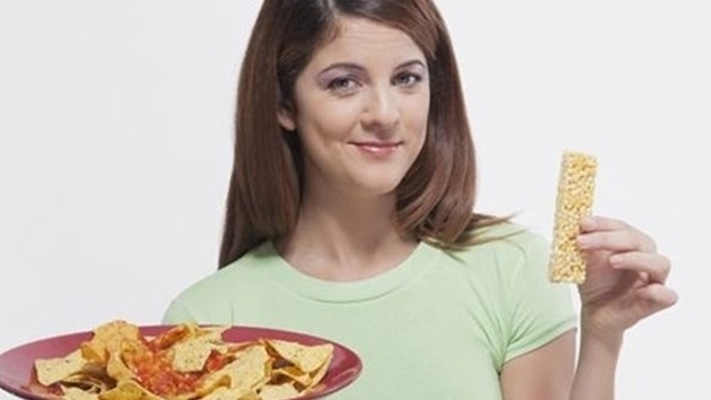 养肝清毒|乙肝无论男女,超过45岁2物少碰,2物常吃养肝清毒