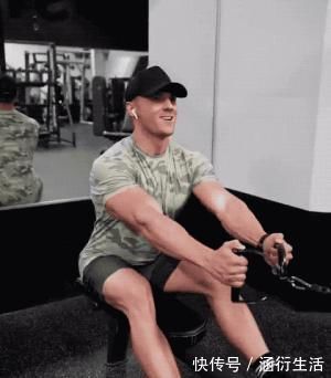 背部|练背的几个好处,一组背部训练,让你练出迷人的背部线条