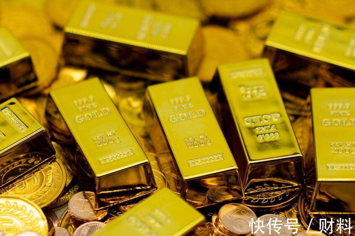 黄金首饰!黄金价格已下跌,为啥金店仍卖得贵?想入手,3个时间点去买划算