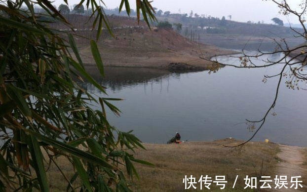 钓鲫饵|怎样在天寒地冻的冬季钓到鱼？分享一种我自配的冬季钓鲫饵