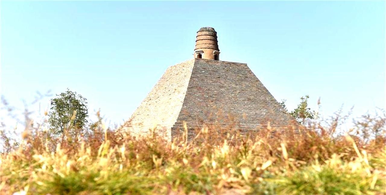 建筑|曾在山西火爆的“塔坚强”，半边悬空立在山尖，却被修成这样