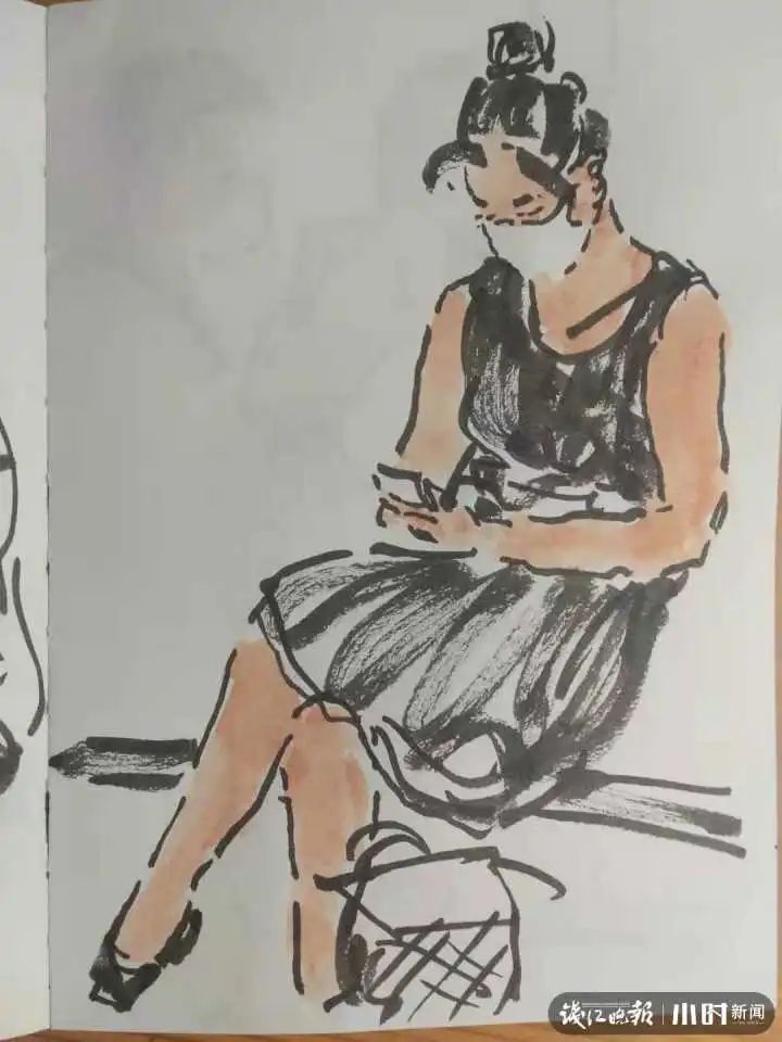 地铁|3年画了12000多幅!地铁早晚高峰上,他画了这些偶遇的人