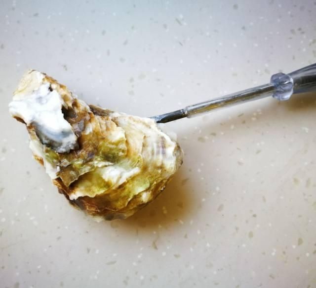 奶油|菠菜烤生蚝,个头肥美,海鲜味十足,好吃到爆