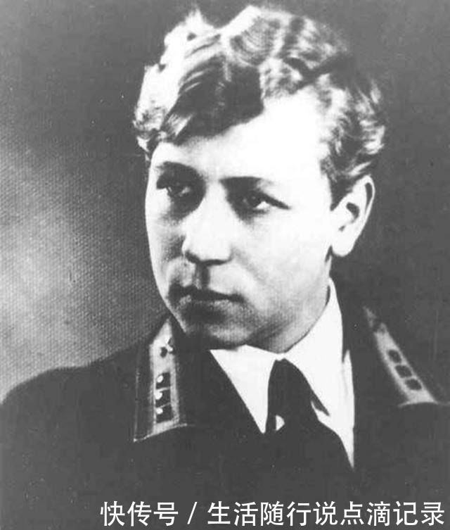 轰炸机|斯大林钦定项目,苏霍伊受命研发,功能多防护好的苏2战斗轰炸机