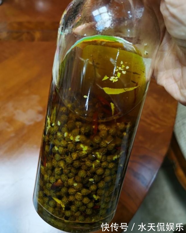 炸花椒油，多数人直接用油炸！第一步就错，难怪不麻不香，苦味重