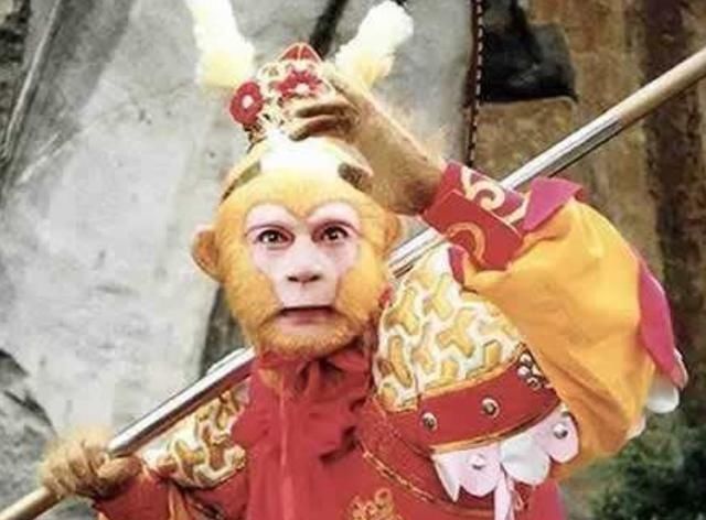 盘古见到孙悟空,为何吓得丢了斧子你看看孙悟空真身是啥