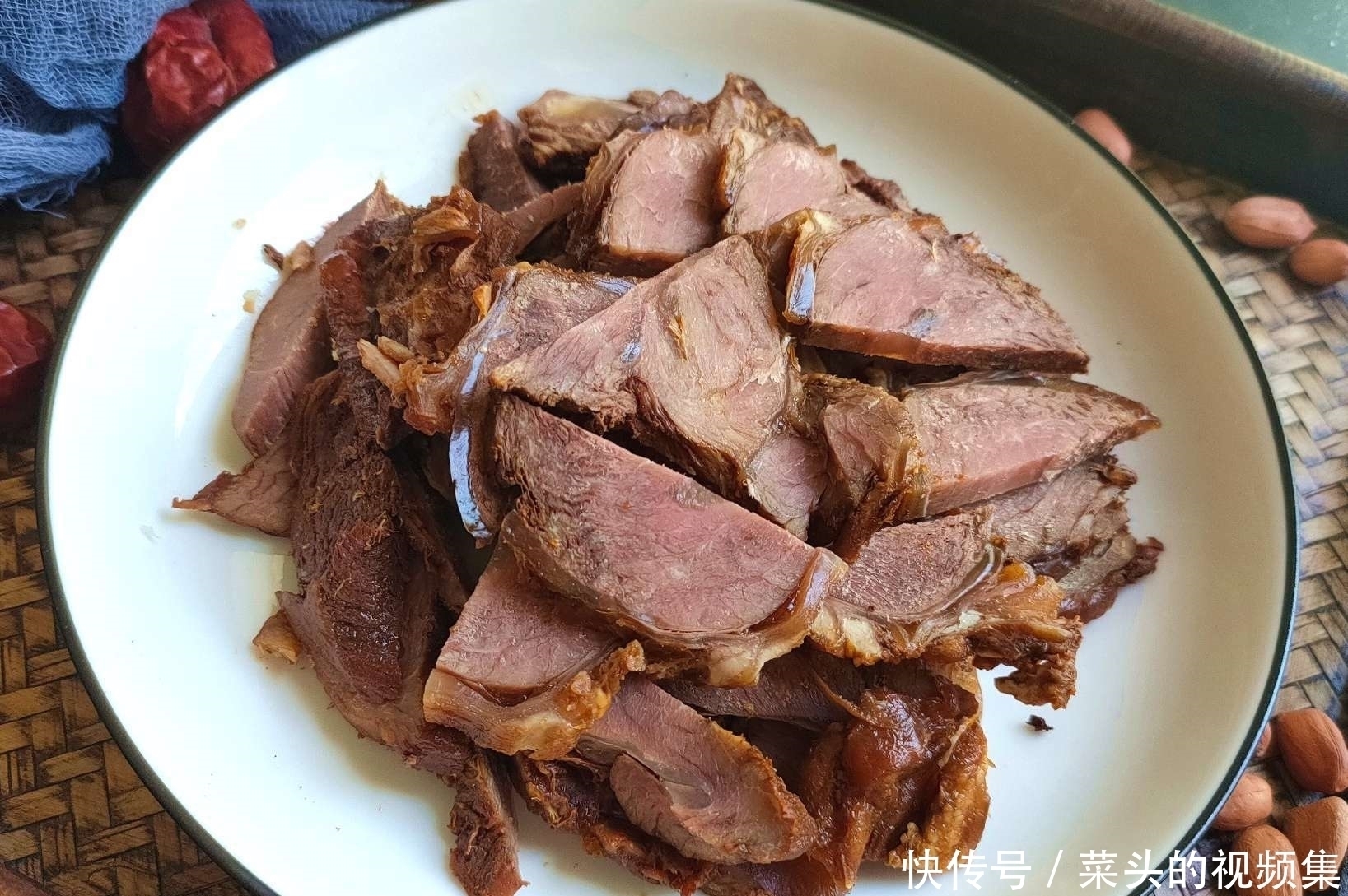 好吃|做卤牛肉,牢记“1泡1腌1煮”,软烂入味,不柴不腥,特好吃