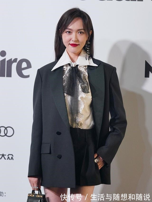 衬衫 女明星都在穿的简约白衬衫,原来搭配好也能这么精美,时尚又高级!