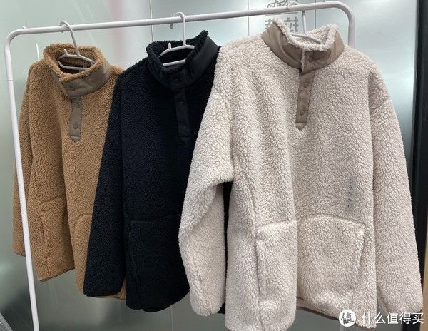 羽绒服 花小编来啦:优衣库与白山联名男装全系列开箱,上身体验哪些值得买