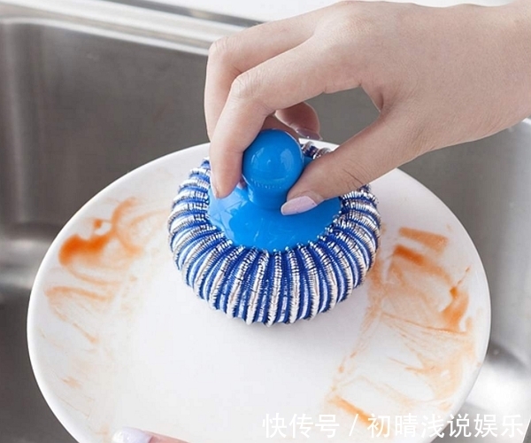 这样“洗碗”相当于“吃毒”?提醒父母家人,这些错误方式得改了