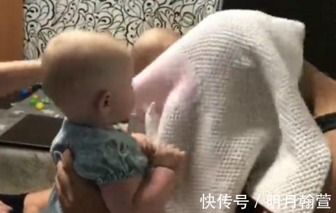 宝宝|爸爸剪掉长胡子戏弄宝宝,1岁双胞胎姐妹看到后,表情笑翻网友