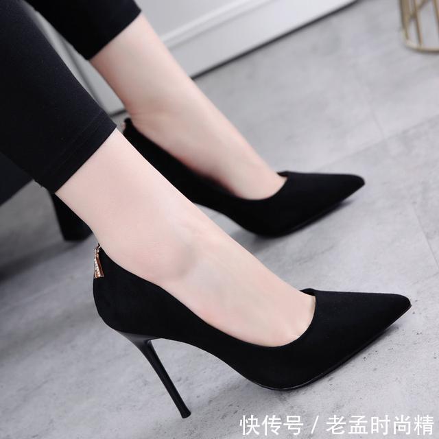 不穿尖头细跟的高跟鞋你就OUT了,有可能还会失掉做女神的机会