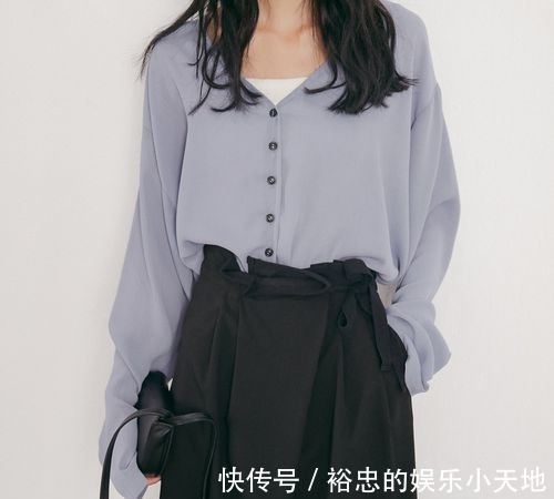 上衣|短款上衣怎么穿好看?学会这些穿搭方式,显高显瘦还显年轻!